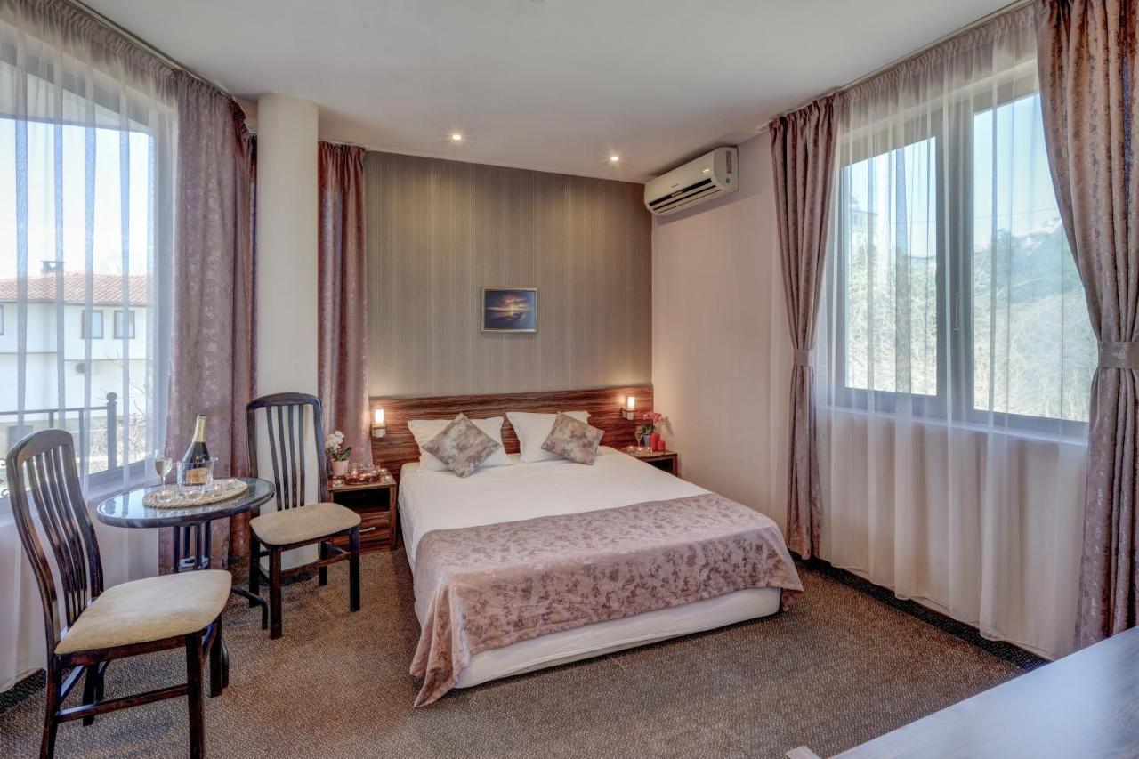 Ellinis Hotel Varna Exterior photo