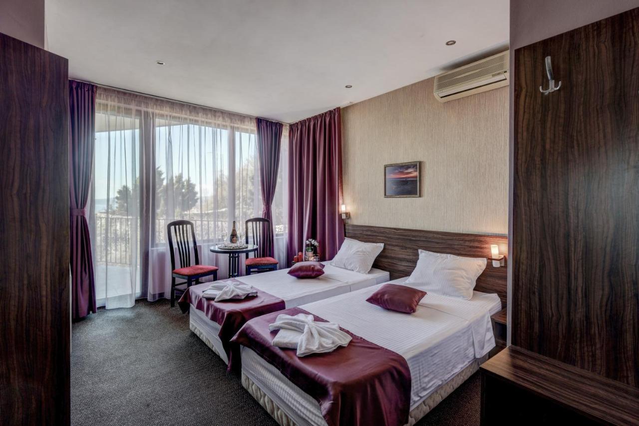 Ellinis Hotel Varna Exterior photo
