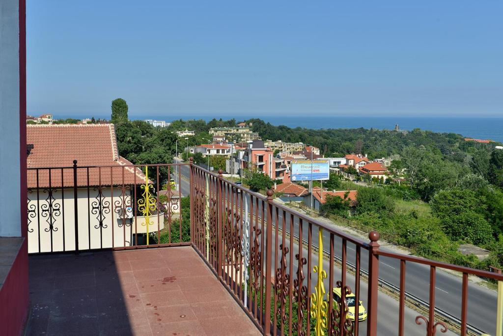 Ellinis Hotel Varna Exterior photo